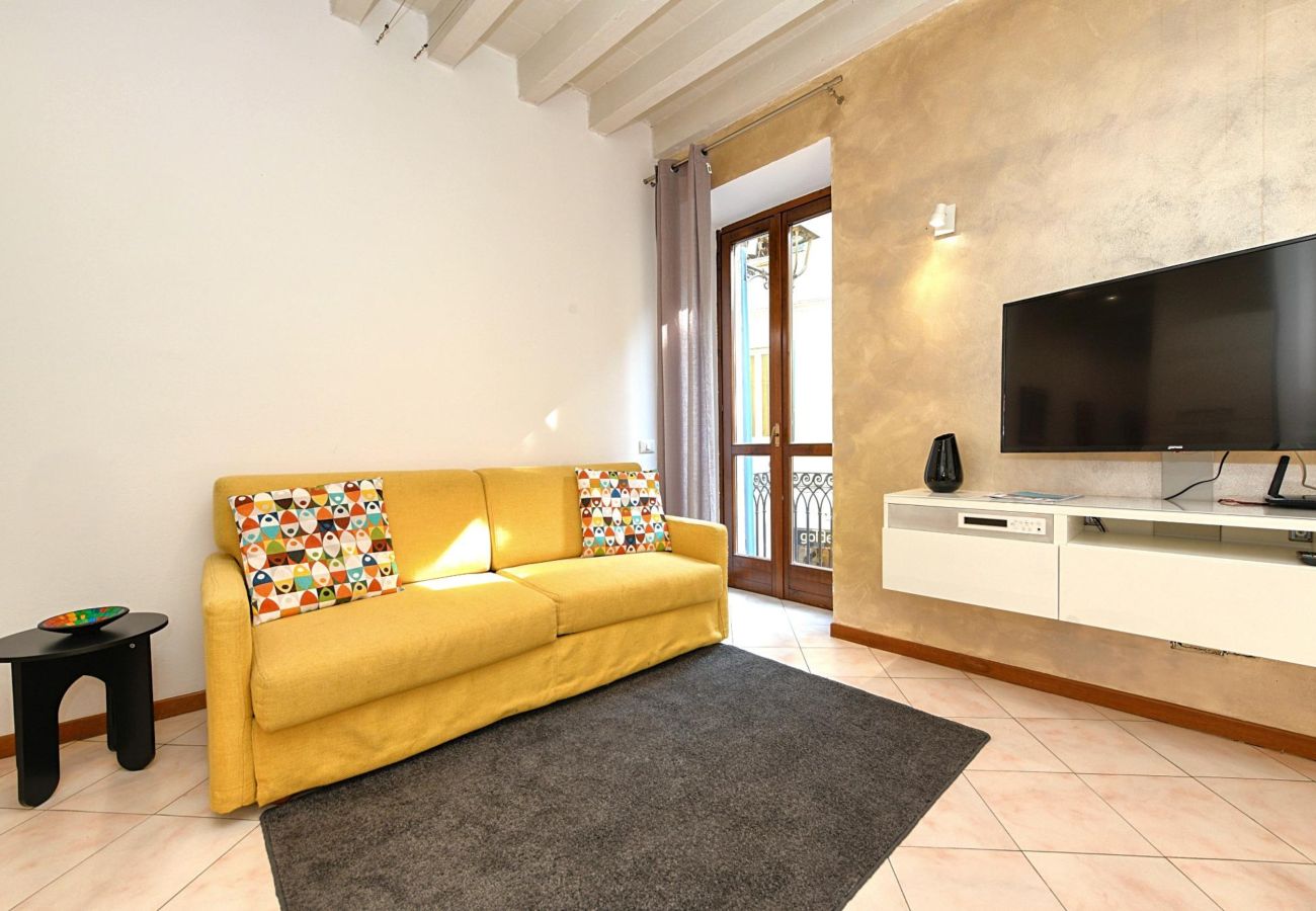 Apartament w Desenzano del Garda - DesenzanoLoft Le Petit Bijou – Odnowa 2025 – Centrum
