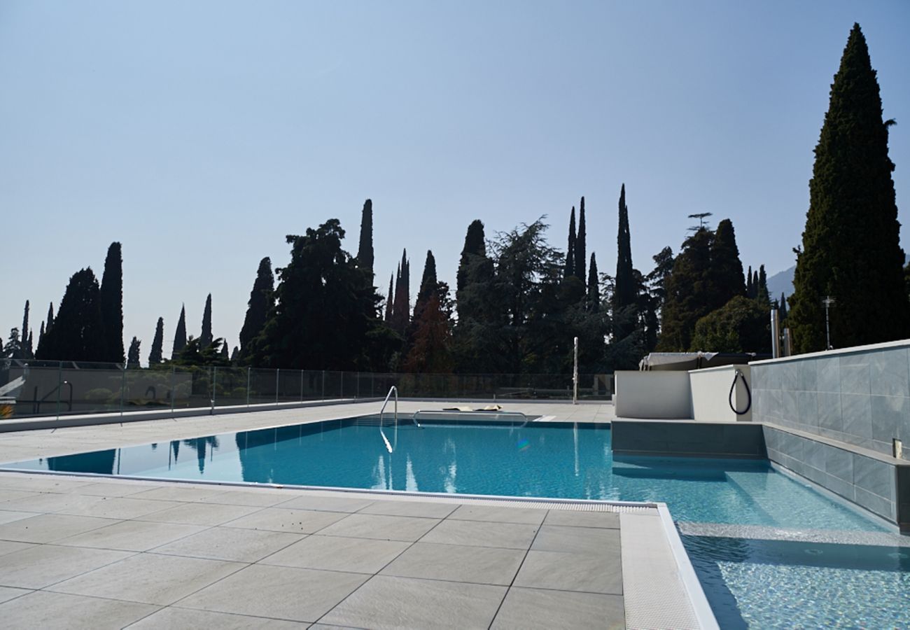 Apartament w Gardone Riviera - Minnie - spazioso appartamento a Gardone Riviera