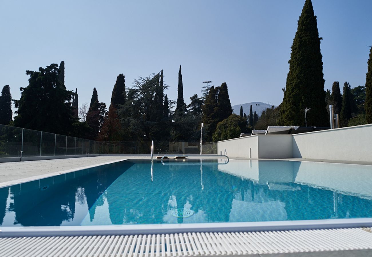 Apartament w Gardone Riviera - Minnie - spazioso appartamento a Gardone Riviera