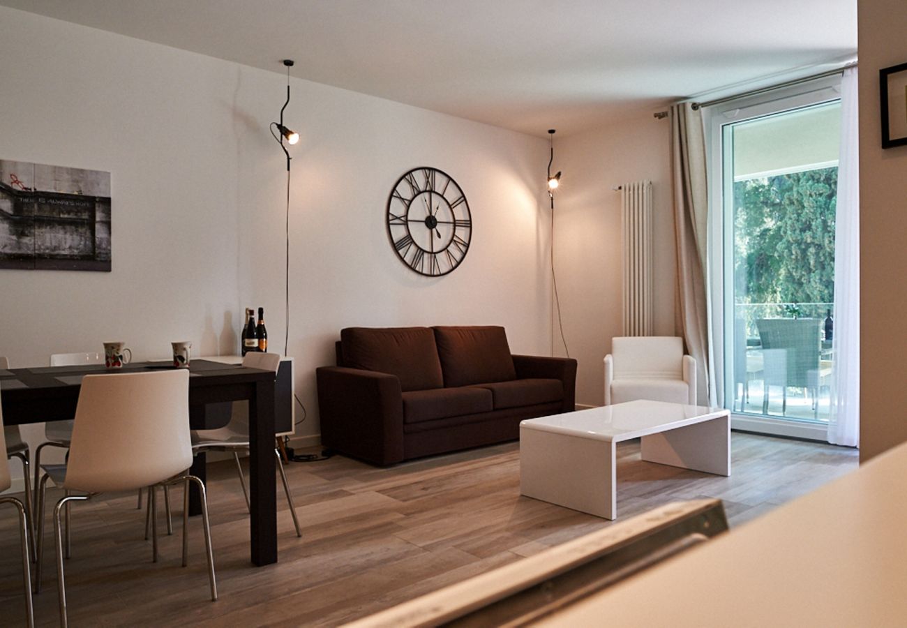Apartament w Gardone Riviera - Minnie - spazioso appartamento a Gardone Riviera