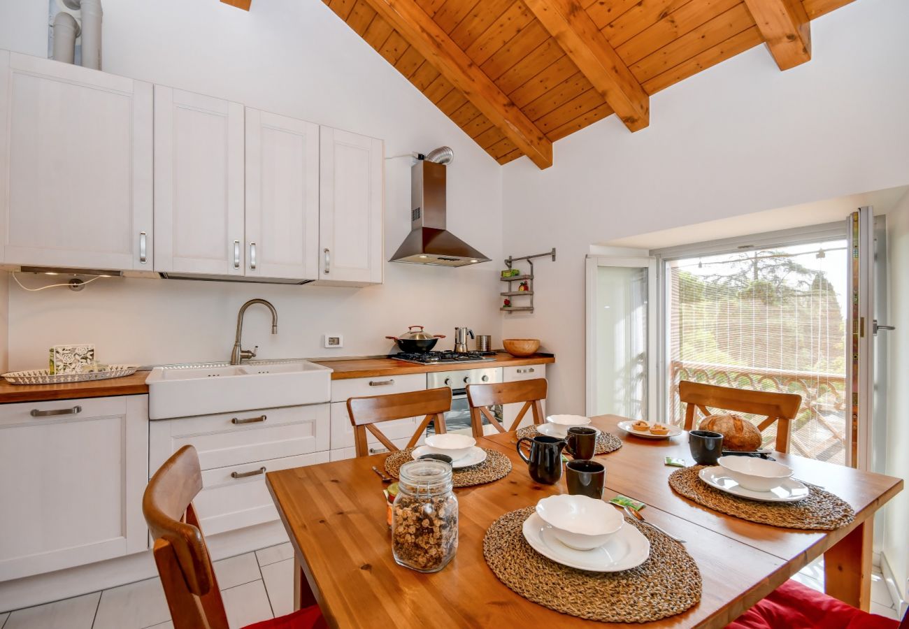 Apartament w Salò - Al Ponte - spazioso appartamento a due passi dalla spiaggia