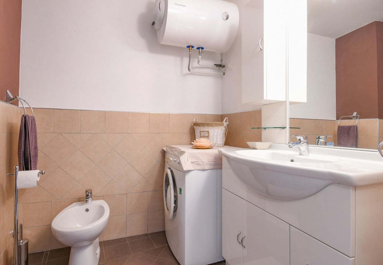 Apartament w Manerba del Garda - Sogno del Lago: appartamento fronte spiaggia