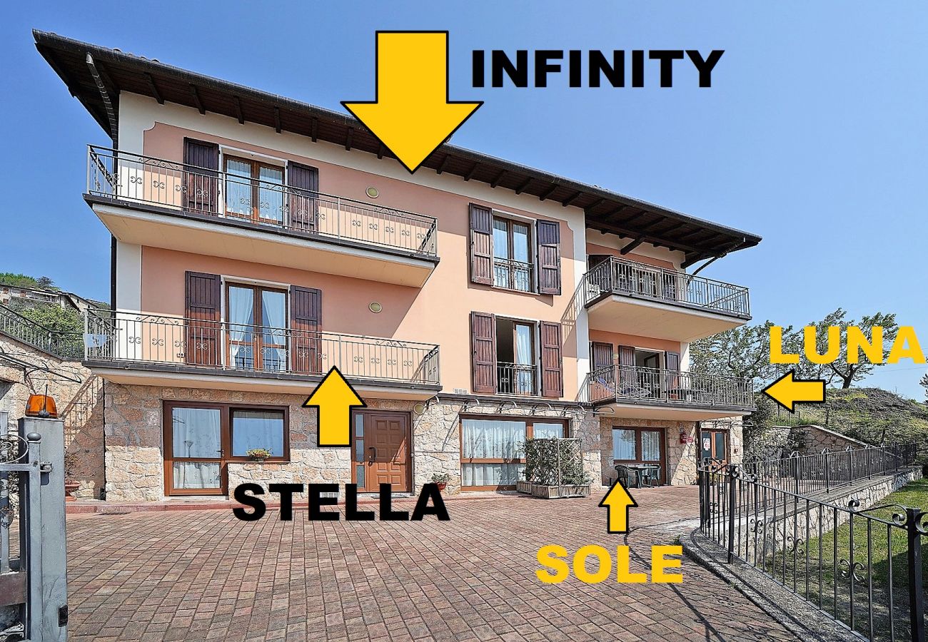 Apartament w Tignale - Infinity: spazioso appartamento con vista lago