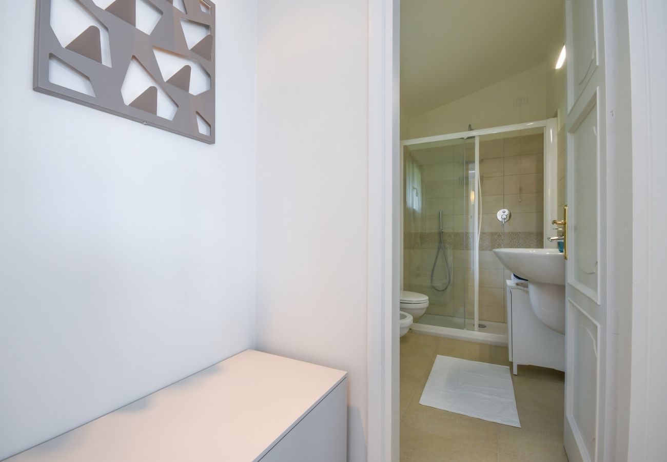 Apartament w Gardone Riviera - Cupido: con ampio balcone vista lago a Gardone Riviera