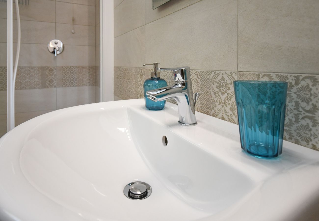 Apartament w Gardone Riviera - Cupido: con ampio balcone vista lago a Gardone Riviera