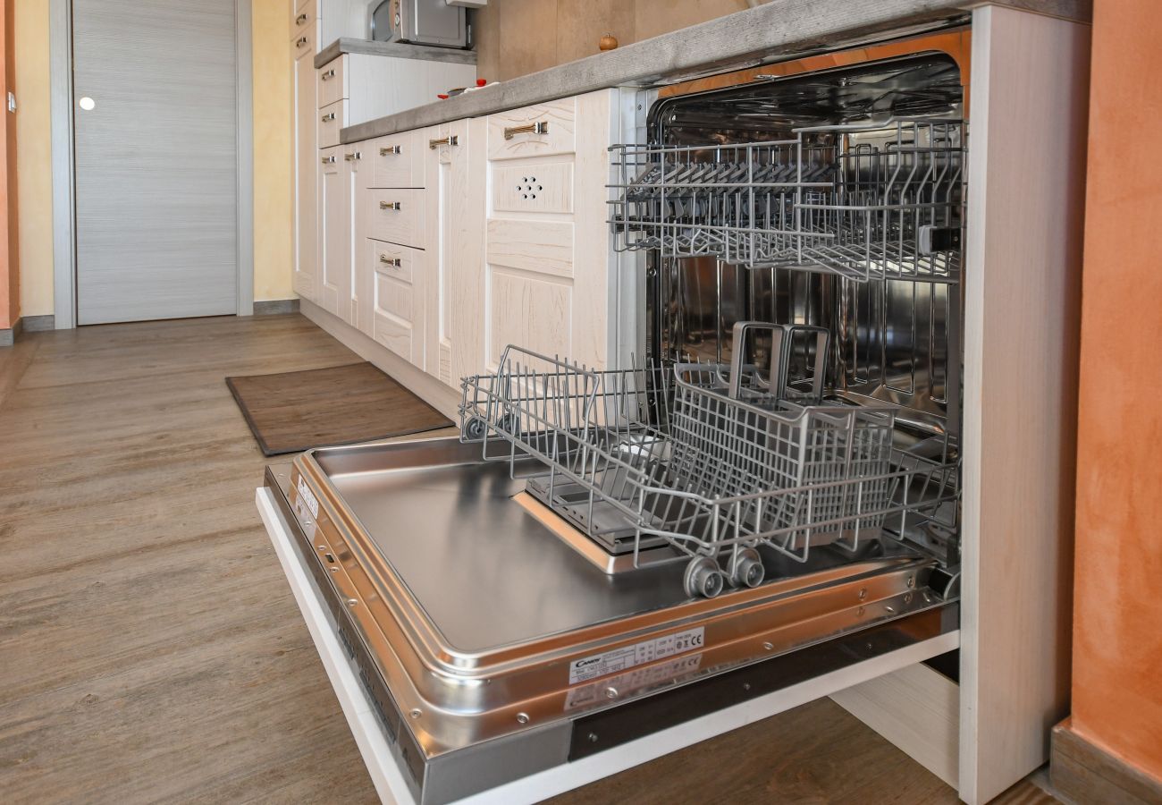 Apartament w Tignale - Principe, con grande balcone e vista lago