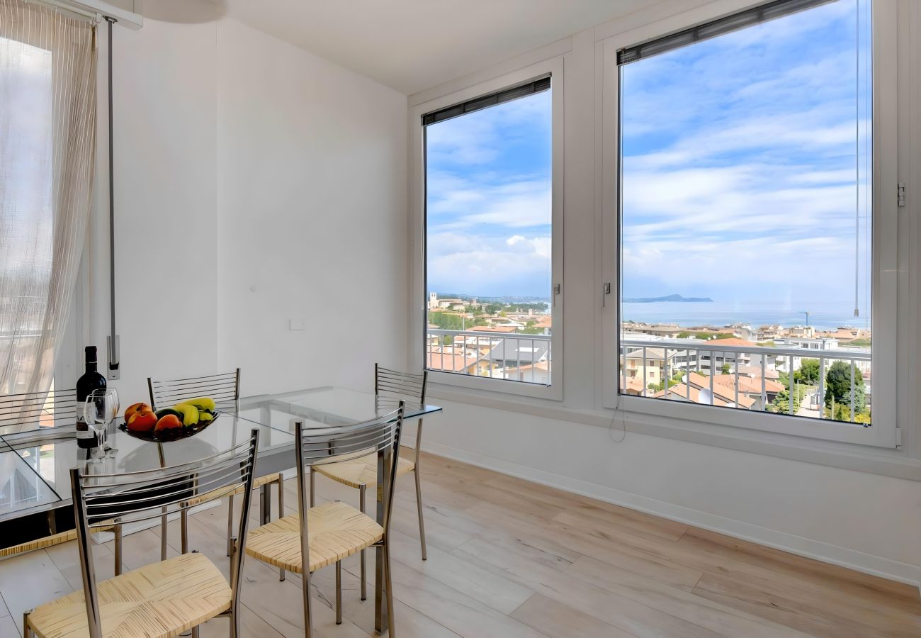 Apartament w Desenzano del Garda - Desenzanoloft La Finestra sul Lago 