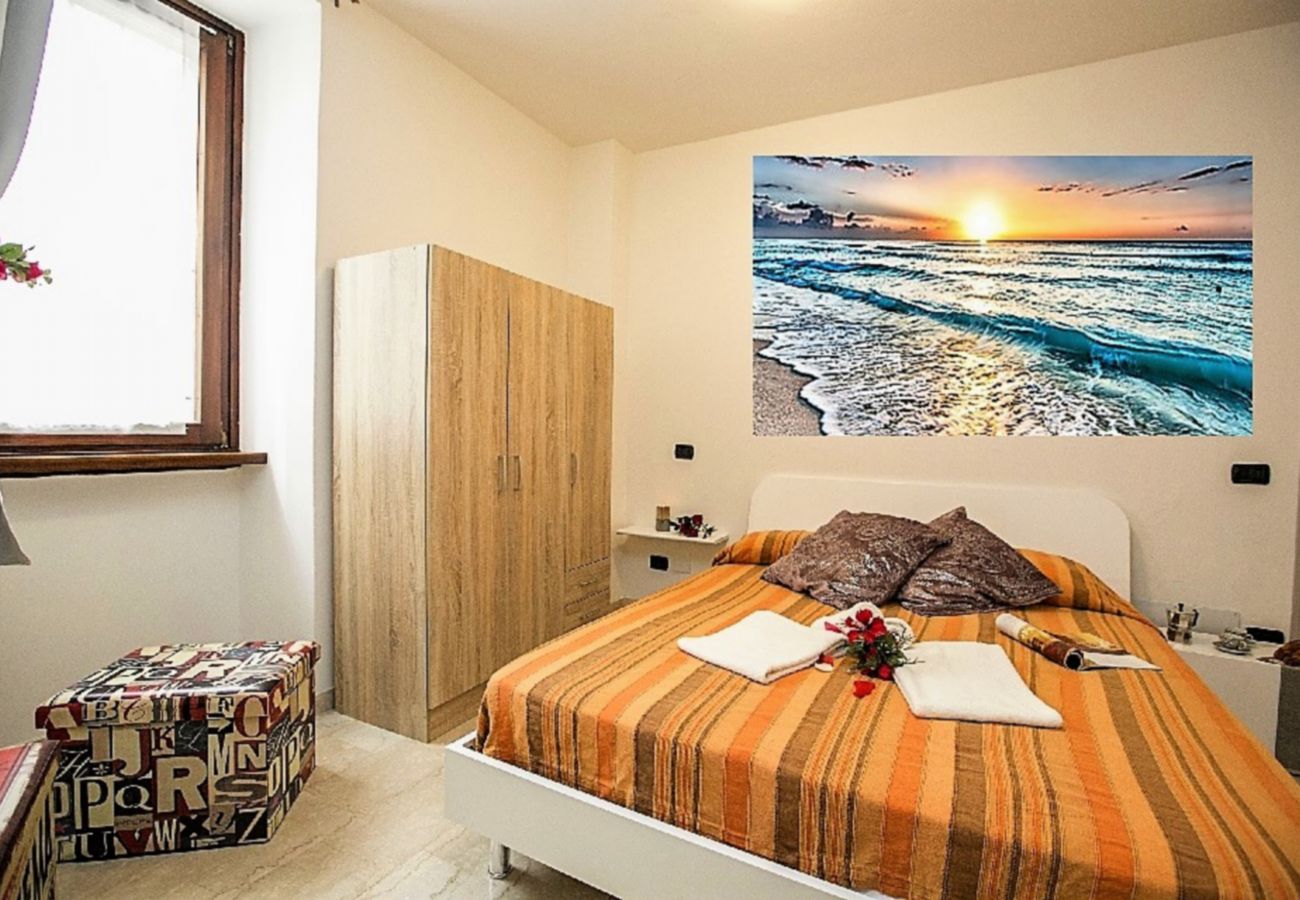 Apartament w Desenzano del Garda - Desenzanoloft:MOLTO BENE Desenzanoloft: MOLTO BENE  CIN IT017067C2OHDVZ3RA