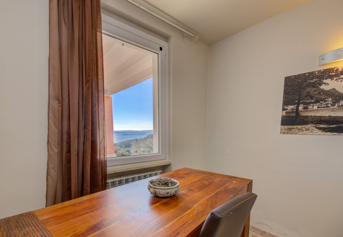 Apartament w Toscolano-Maderno - Cà Rossa -  Ibisco immersi nella natura al di sopra di Toscolano Maderno