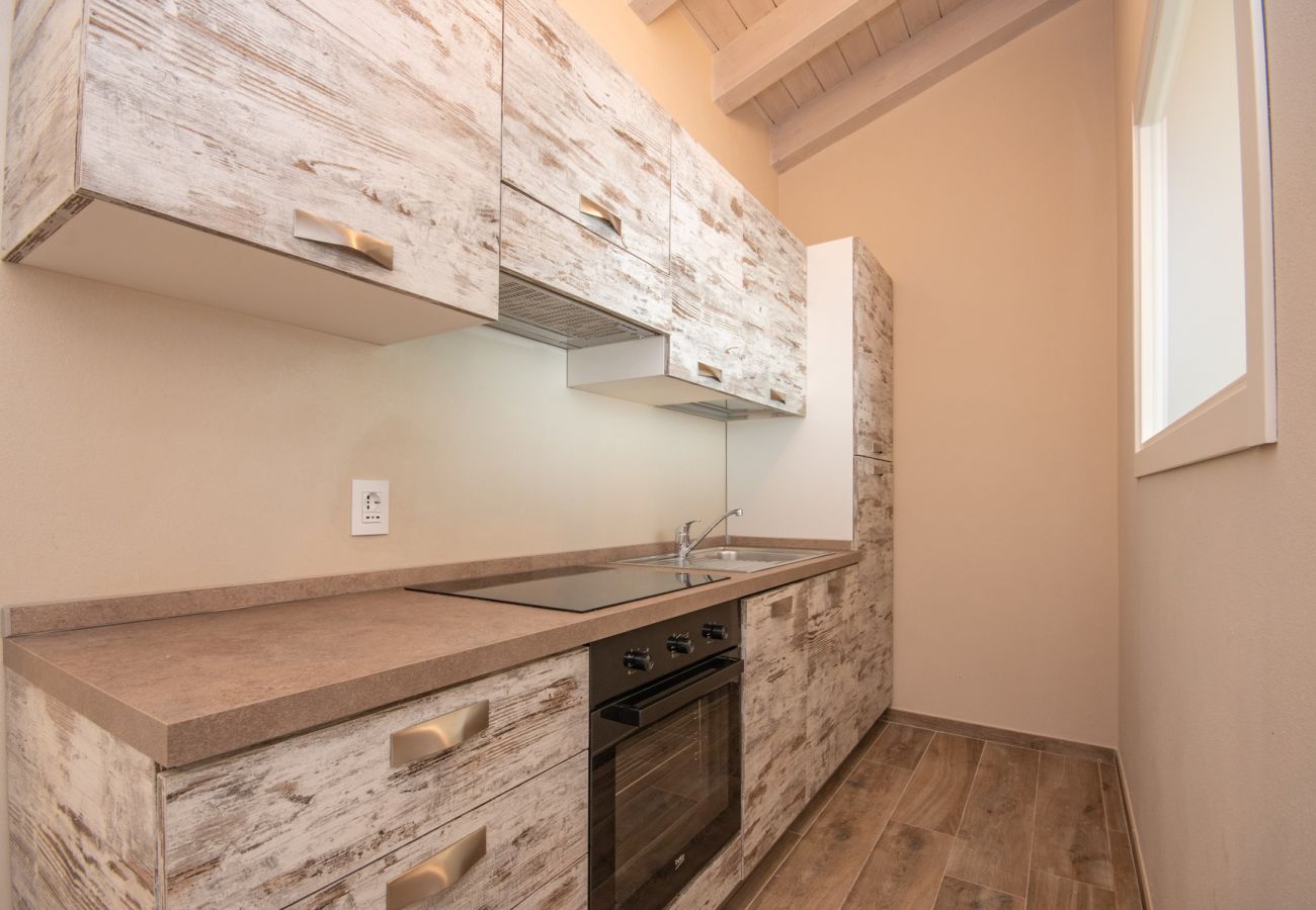 Apartament w Toscolano-Maderno - Cà Bianca sopra: immersi nella natura con vista mozzafiato 