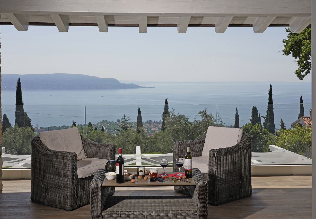 Apartament w Toscolano-Maderno - Cà Bianca sopra: immersi nella natura con vista mozzafiato 