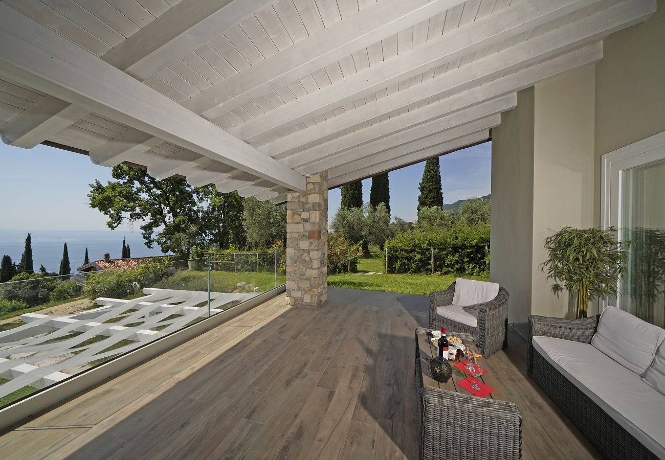 Apartament w Toscolano-Maderno - Cà Bianca sopra: immersi nella natura con vista mozzafiato 