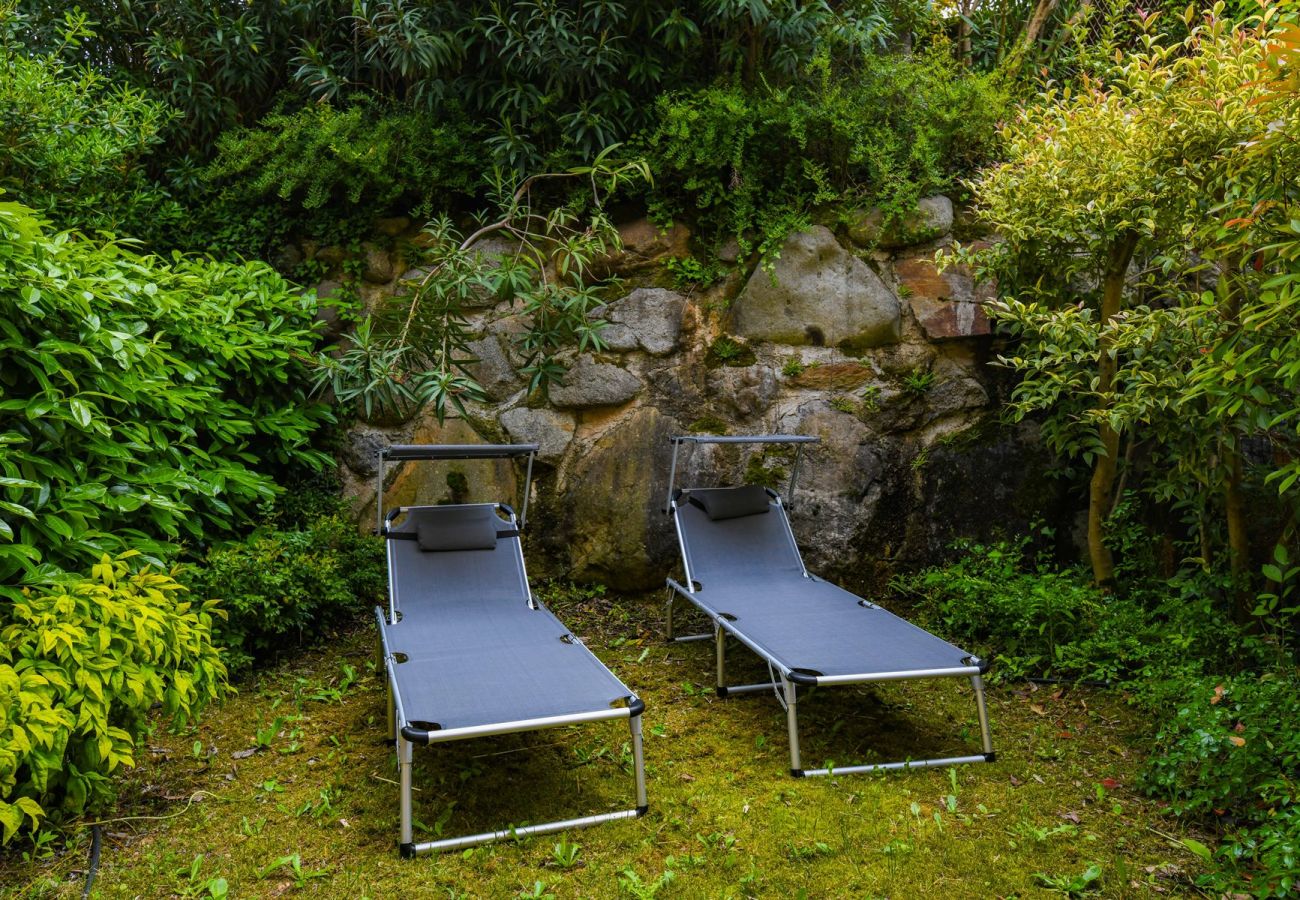 Townhouse w Manerba del Garda - Casa Delisa: in residence curato con piscina e non lontano dal lago