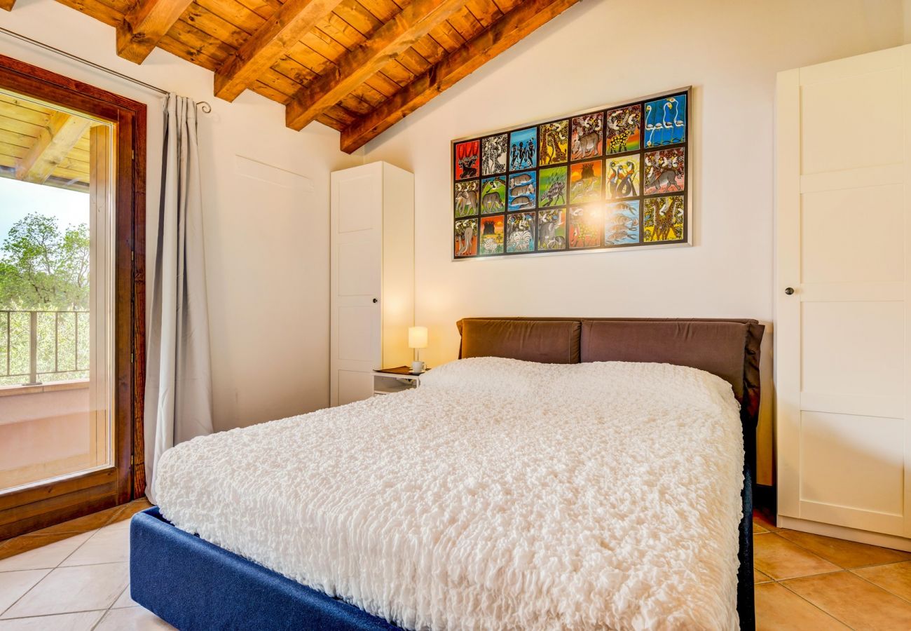 Townhouse w Manerba del Garda - Casa Delisa: in residence curato con piscina e non lontano dal lago