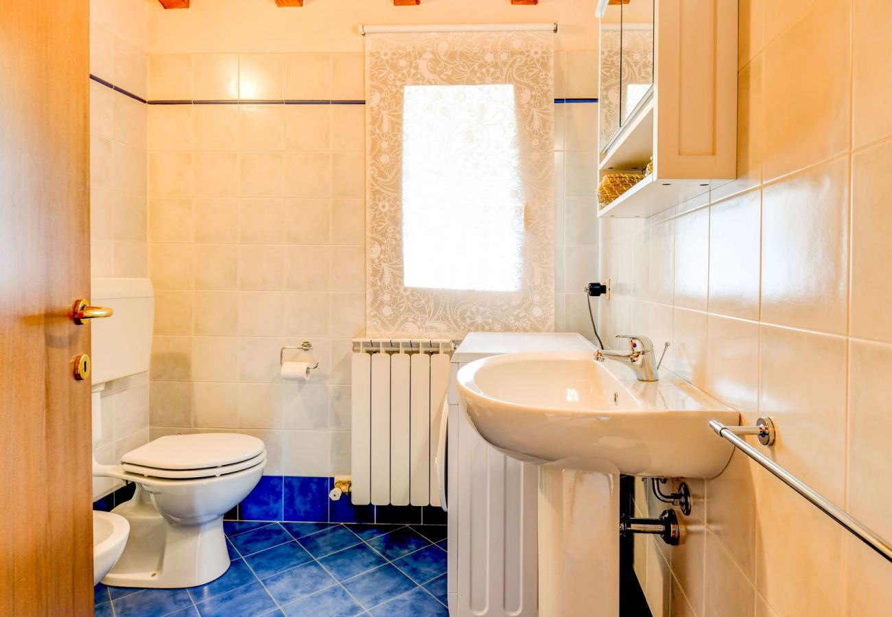 Townhouse w Manerba del Garda - Casa Delisa: in residence curato con piscina e non lontano dal lago