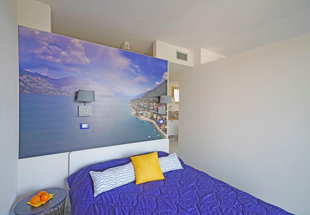 Studio w Manerba del Garda - Gardaliva 3: in piccolo residence nuovo con piscina e vicino alla spiaggia