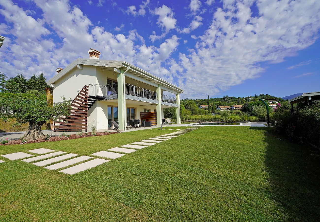 Studio w Manerba del Garda - Gardaliva 3: in piccolo residence nuovo con piscina e vicino alla spiaggia