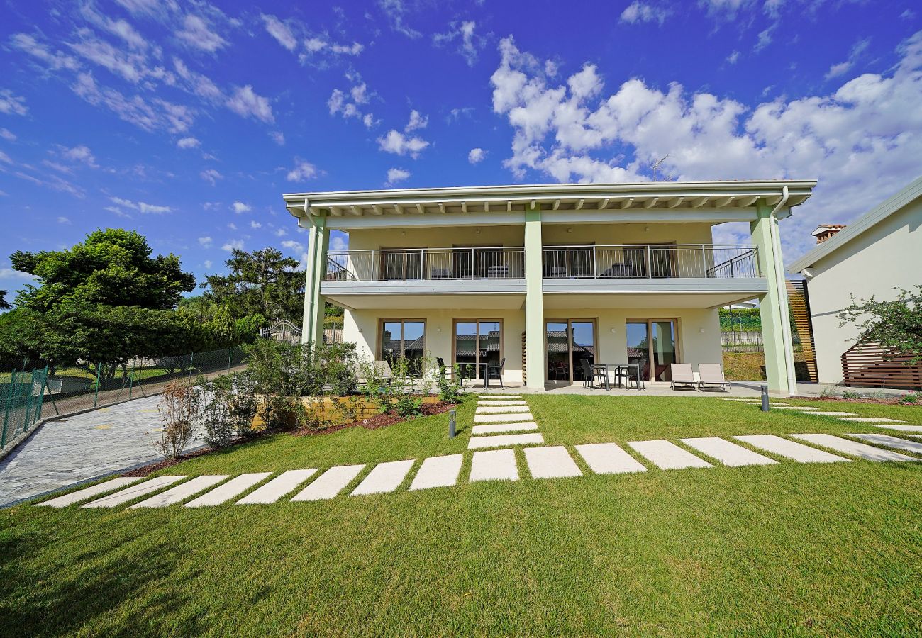 Townhouse w Manerba del Garda - Gardaliva2: con vista lago in residence con piscina vicino al lago