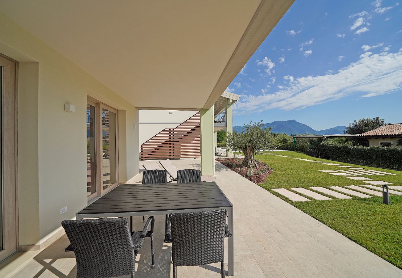 Townhouse w Manerba del Garda - Gardaliva2: con vista lago in residence con piscina vicino al lago