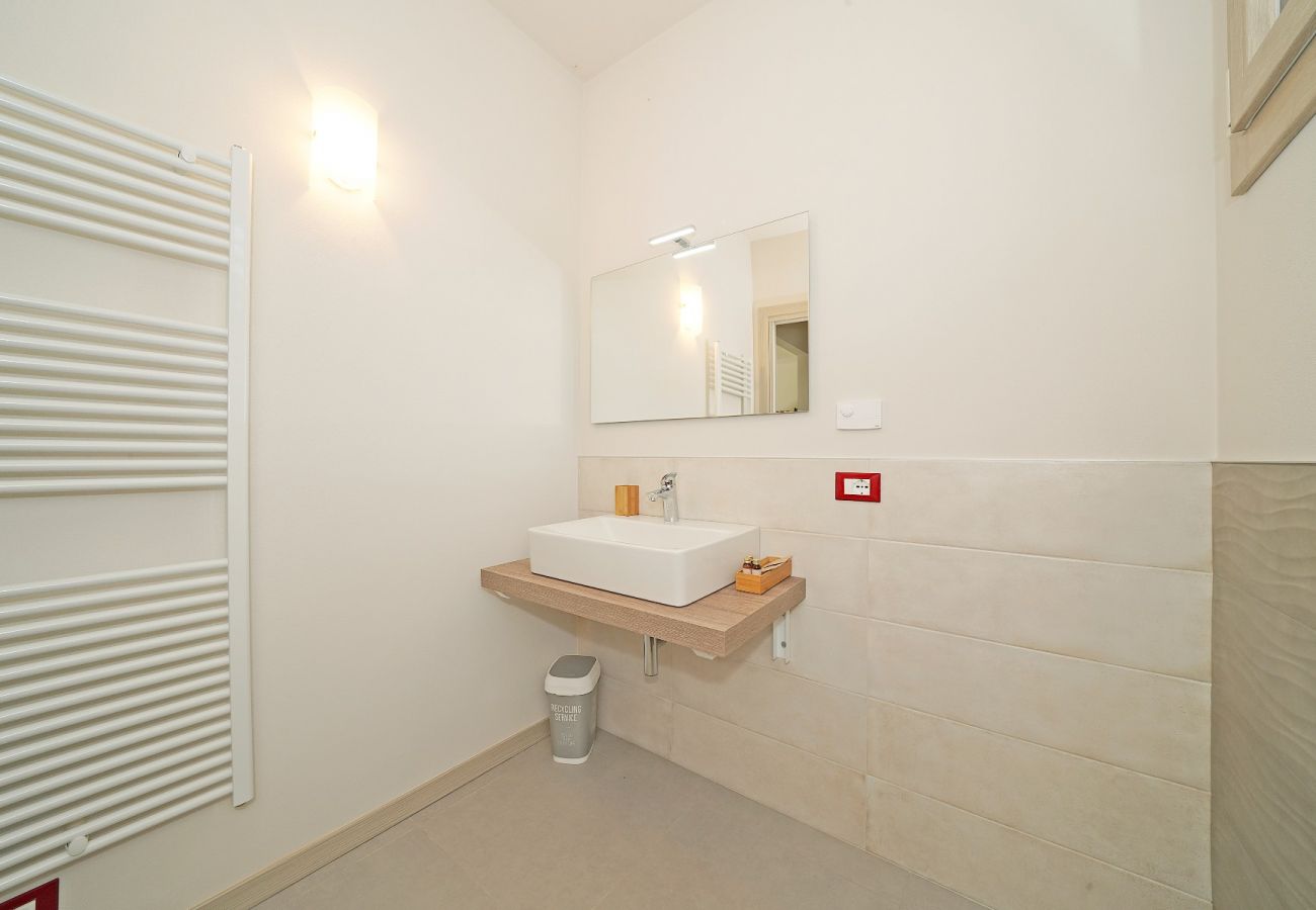 Townhouse w Manerba del Garda - Gardaliva2: con vista lago in residence con piscina vicino al lago