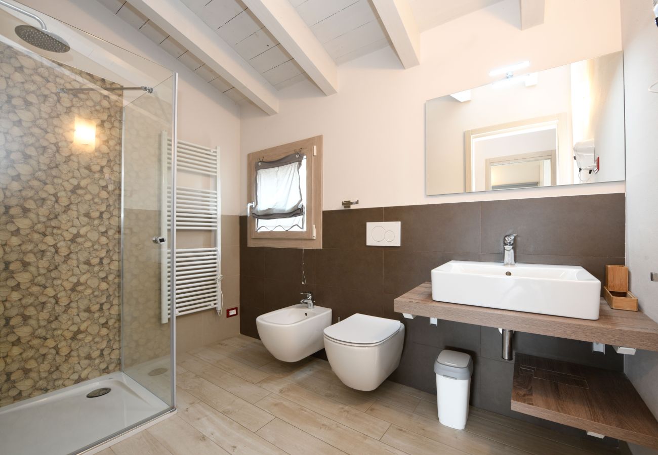 Townhouse w Manerba del Garda - Gardaliva2: con vista lago in residence con piscina vicino al lago