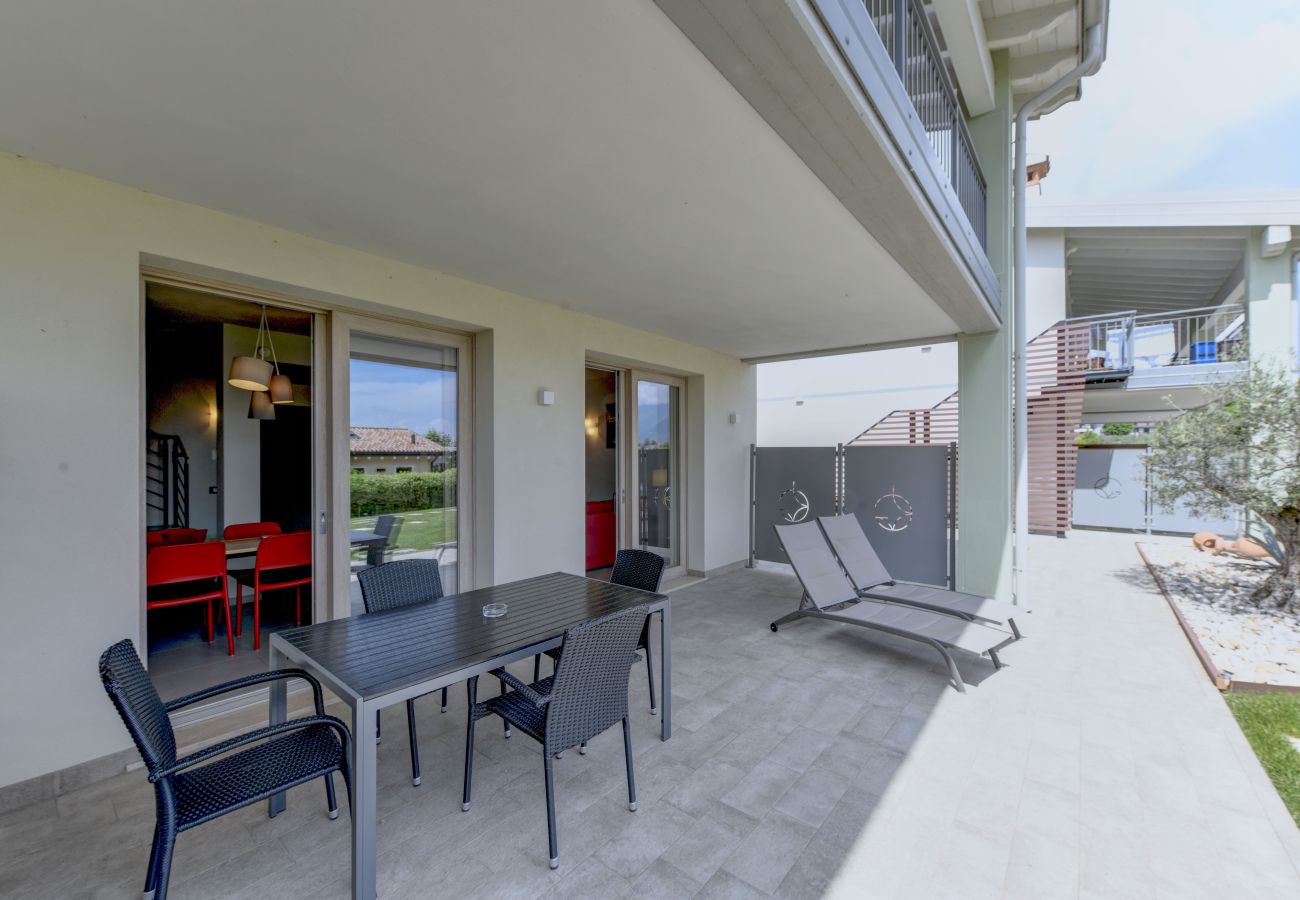 Townhouse w Manerba del Garda - Gardaliva2: con vista lago in residence con piscina vicino al lago