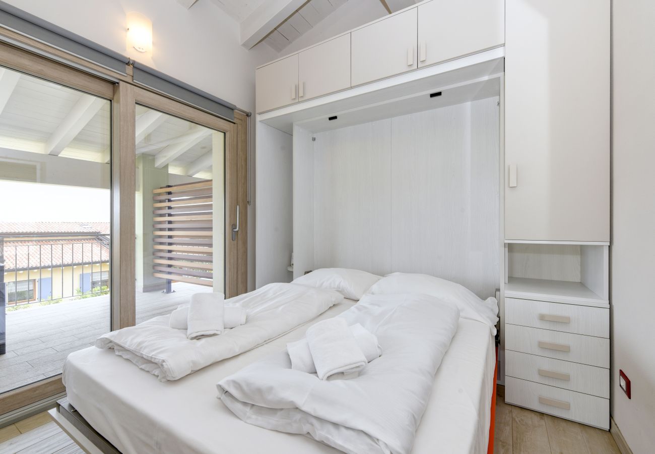 Townhouse w Manerba del Garda - Gardaliva2: con vista lago in residence con piscina vicino al lago