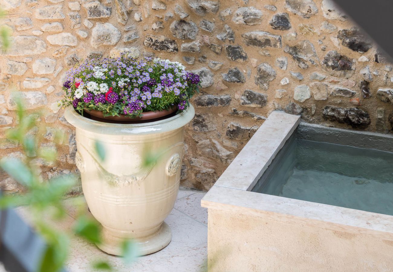 Apartament w Tignale - Rustico Minichèto - La Vigna: curato nei dettagli con balcone vista lago