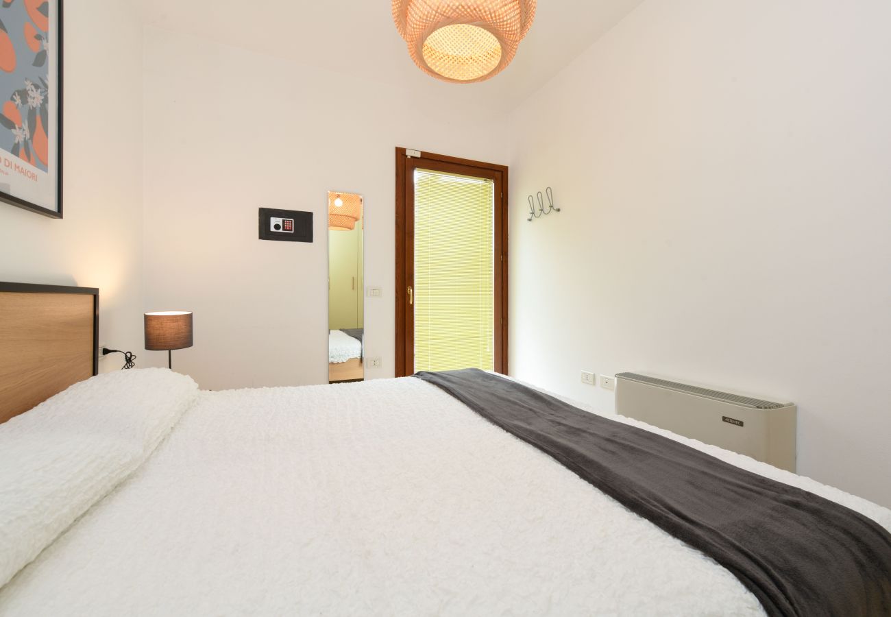 Dom w Manerba del Garda - Villa rosa, spaziosa casa con piscina in comune