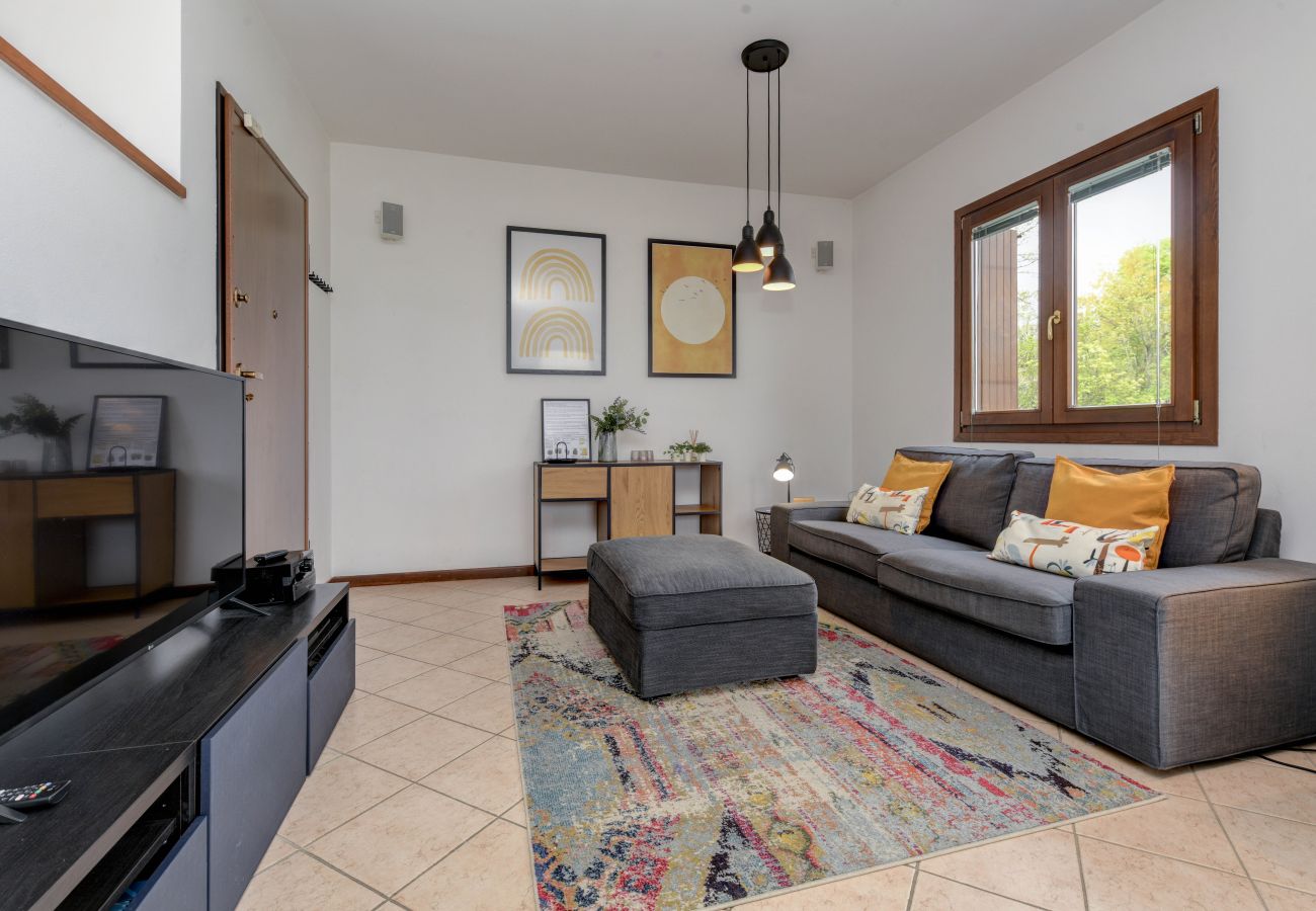 Dom w Manerba del Garda - Villa rosa, spaziosa casa con piscina in comune