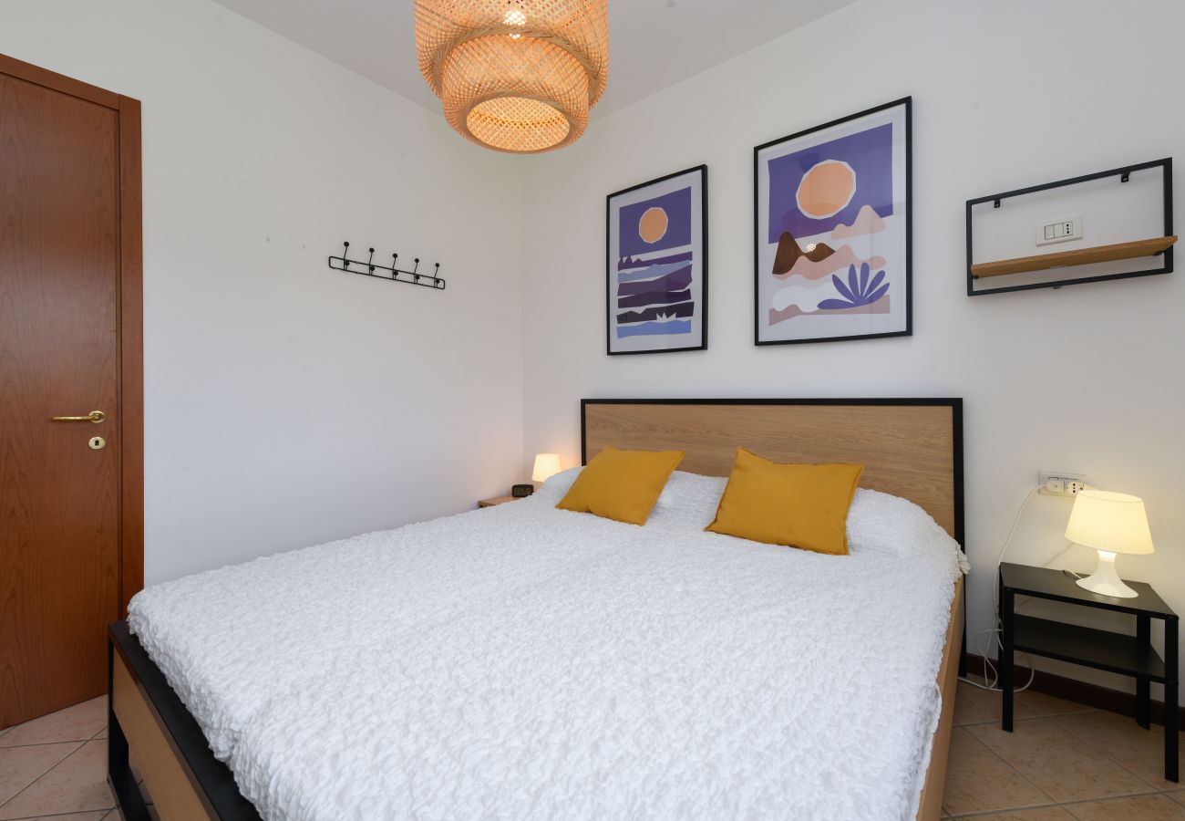 Dom w Manerba del Garda - Villa rosa, spaziosa casa con piscina in comune