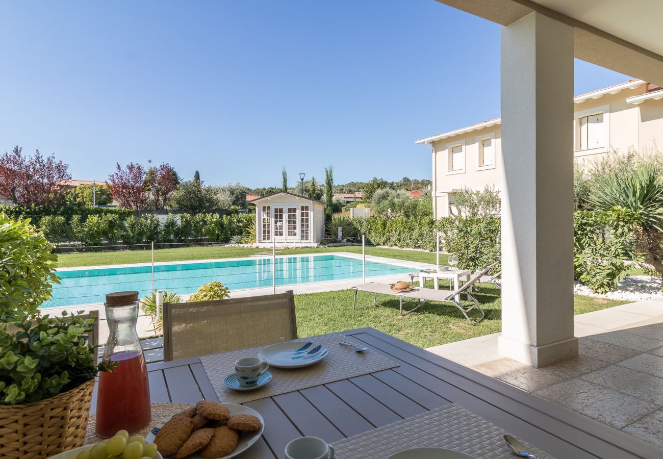 Apartament w Manerba del Garda - Villa Meri Lake by Garda FeWo