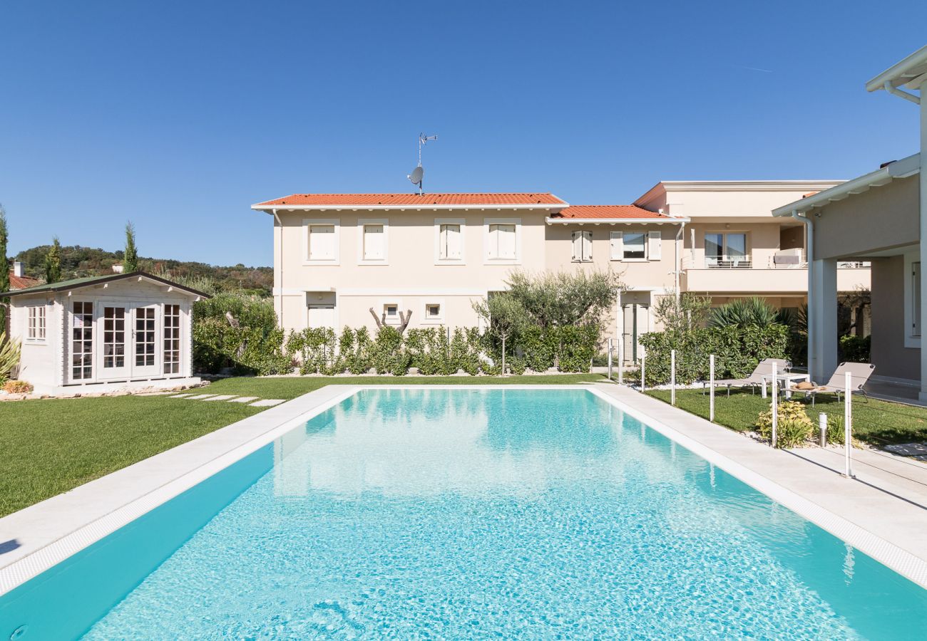 Apartament w Manerba del Garda - Villa Meri Lake by Garda FeWo