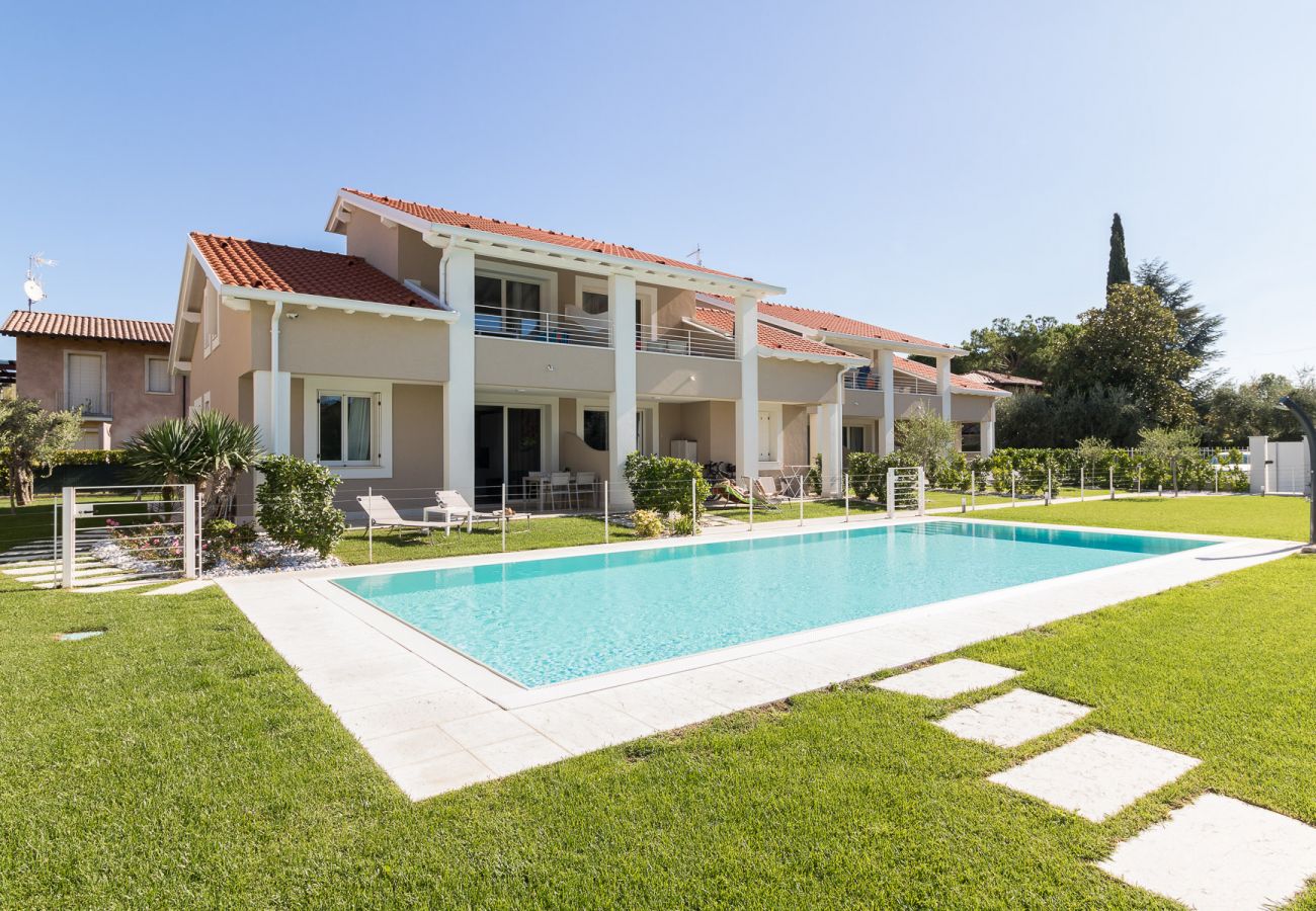 Apartament w Manerba del Garda - Villa Meri Lake by Garda FeWo