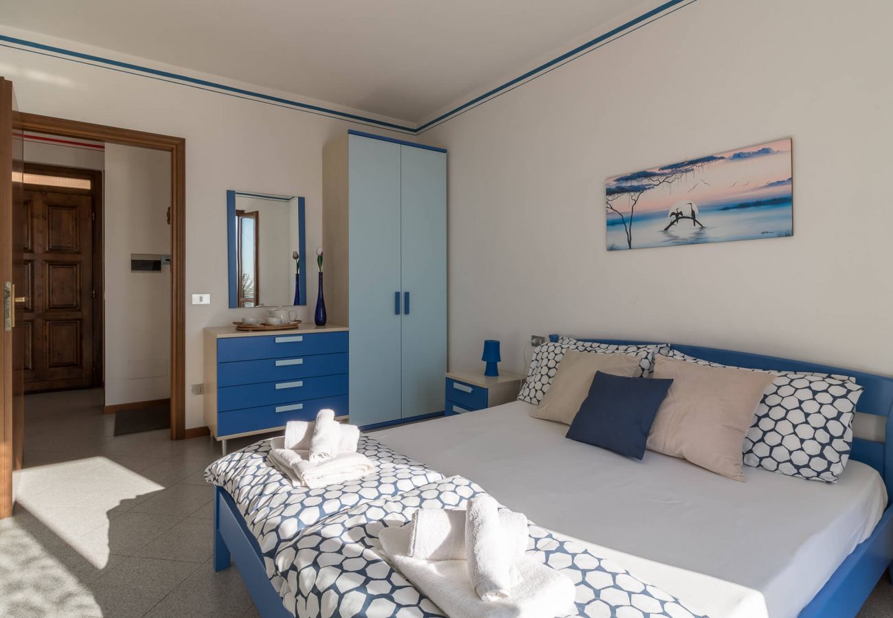 Apartament w Tignale - Appartamento Panorama con balcone vista lago