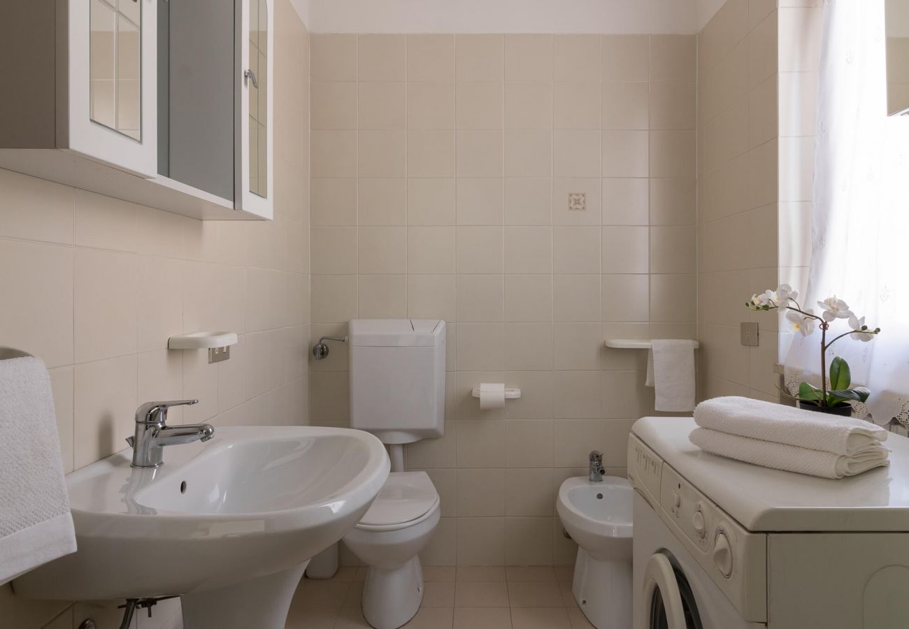 Apartament w Tignale -  appartamento Bellevue con balcone vista lago