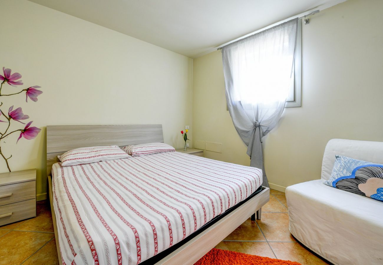 Apartament w Manerba del Garda - Casa della Romantica con piscina a pochi passi dal lago