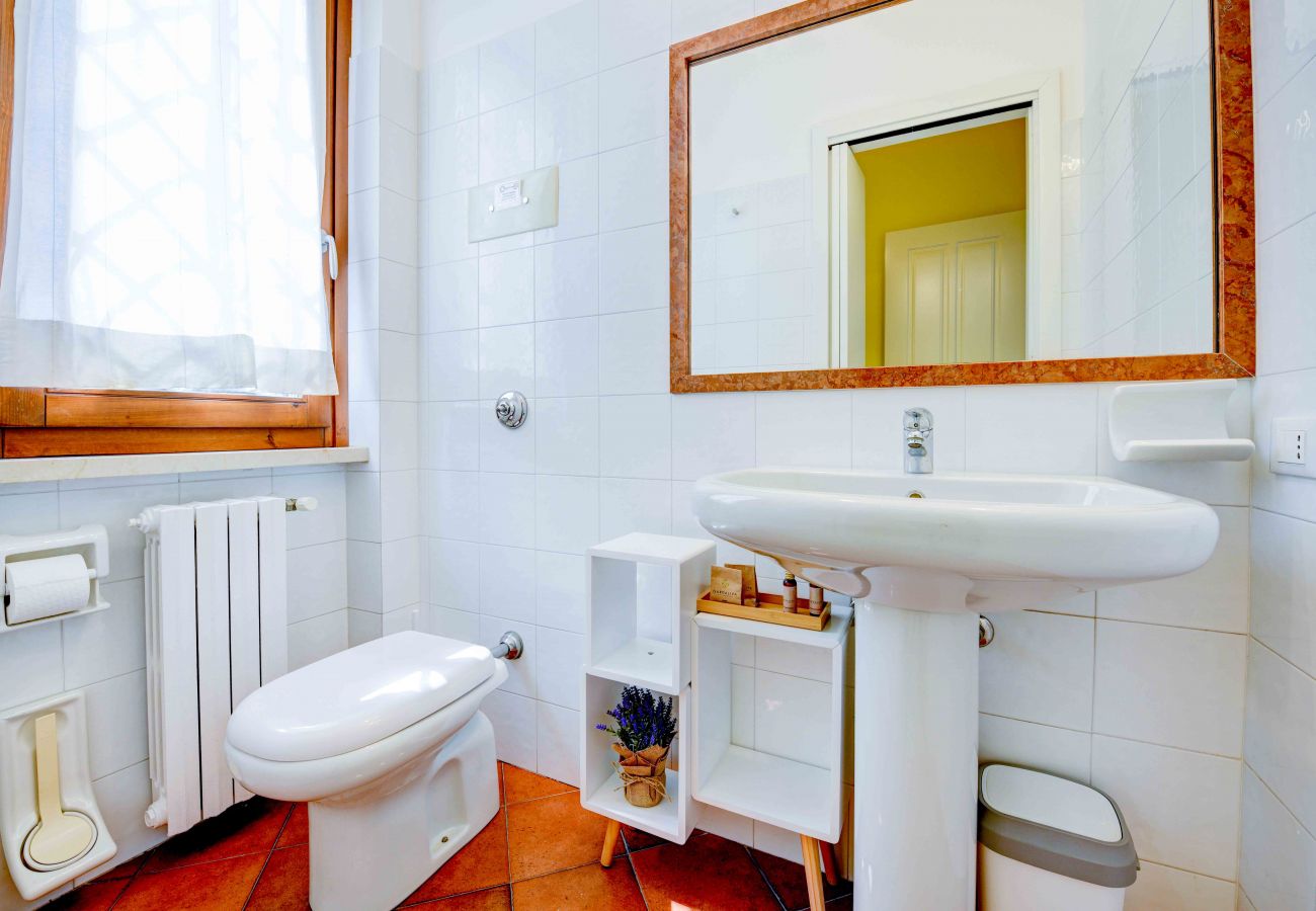 Chalet w Manerba del Garda - Home & Garden con piscina e vicina al lago