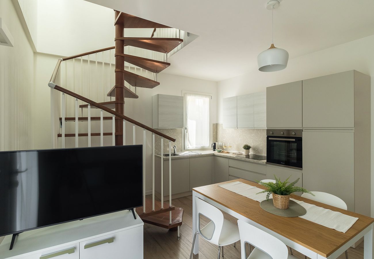 Apartament w Toscolano-Maderno - Maison Bellini 4 con piscina e a due passi dal lago