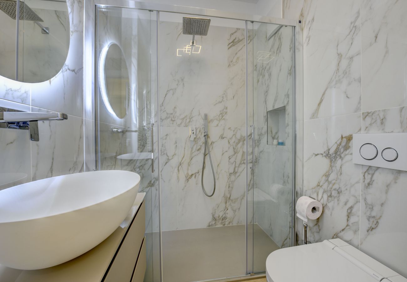 Apartament w Desenzano del Garda - Desenzanoloft Apa Dom 