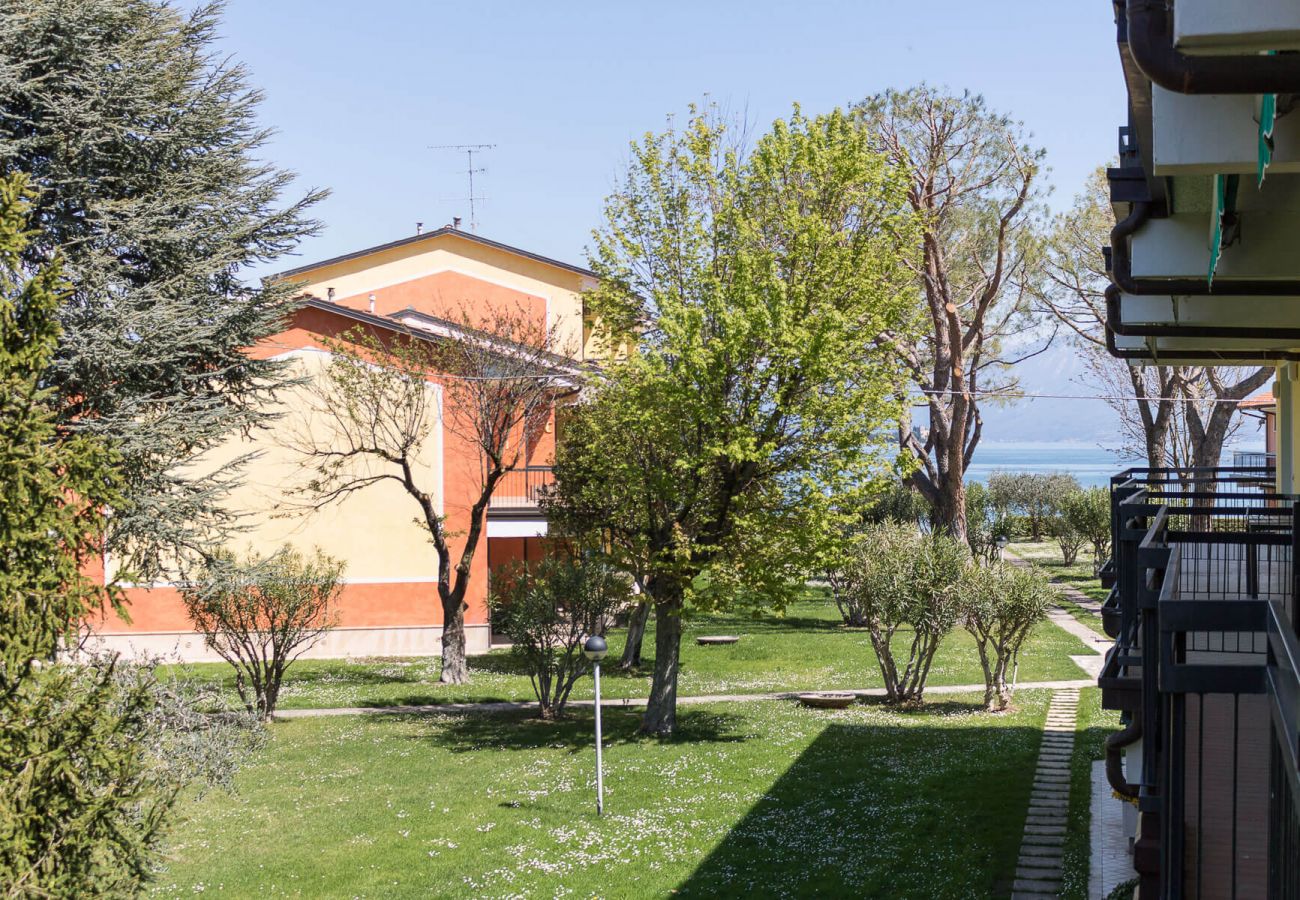 Apartament w Manerba del Garda - Il Professore: appartamento fronte lago