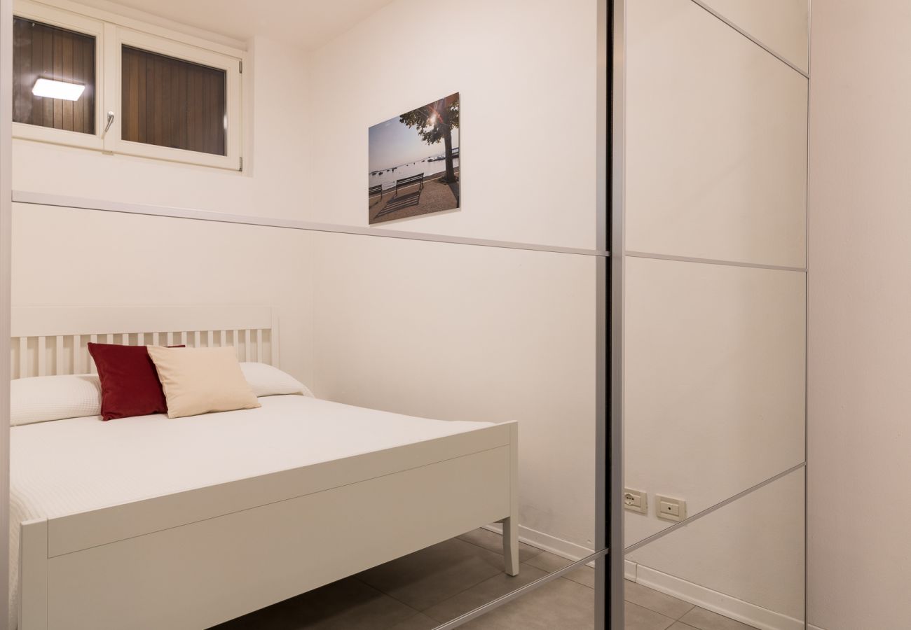 Apartament w Manerba del Garda - Il Professore: appartamento fronte lago