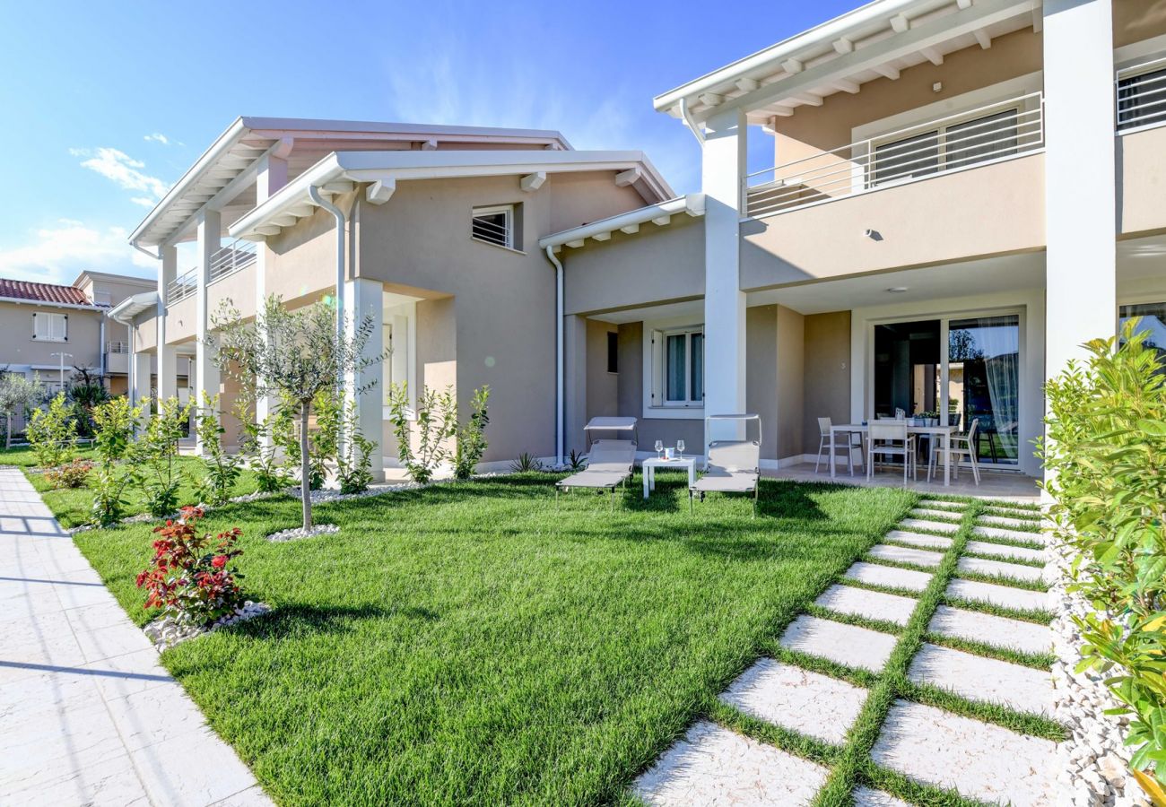Apartament w Manerba del Garda - Villa Meri Lake by Garda FeWo