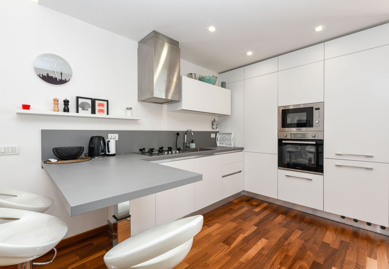 Apartament w Moniga del Garda - Leone: appartamento moderno a Moniga