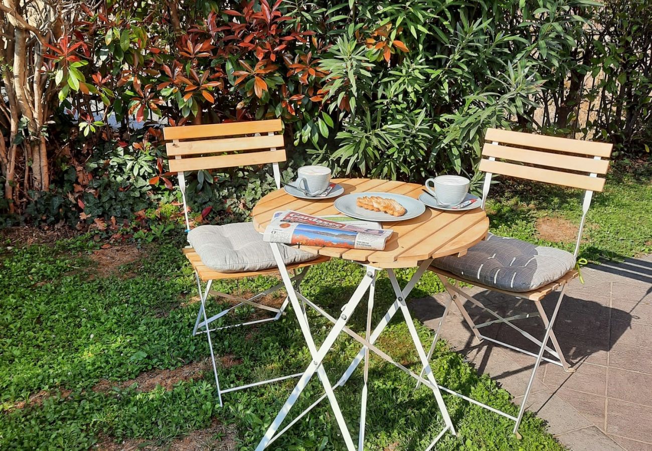 Dom w Manerba del Garda - Villa Bella a Manerba del Garda a due passi dal Lago