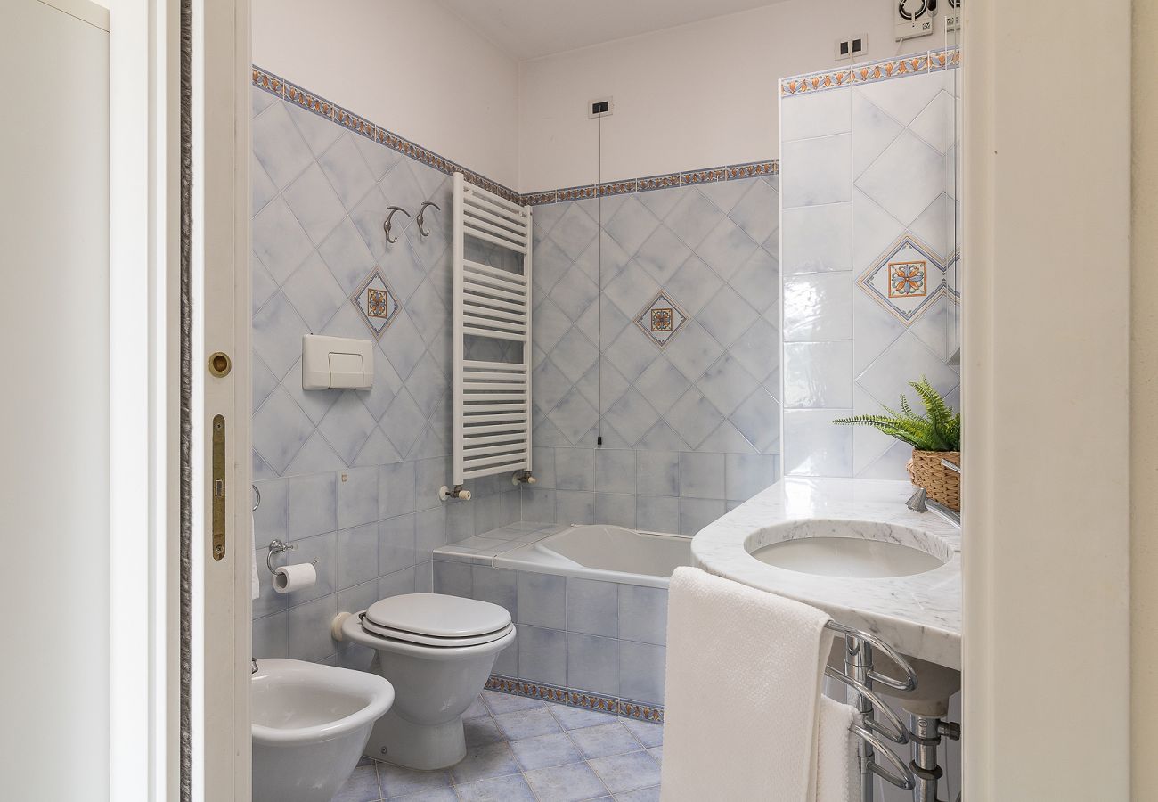 Apartament w Manerba del Garda - Lago Blu con vista lago e piscina