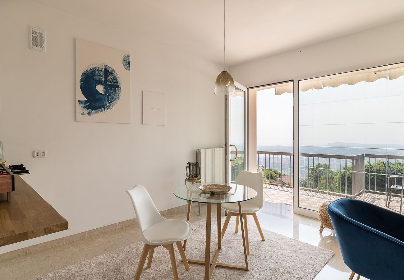 Willa w Villanuova sul Clisi - Villa Montagne e Lago con vista spettacolare e piscina privata