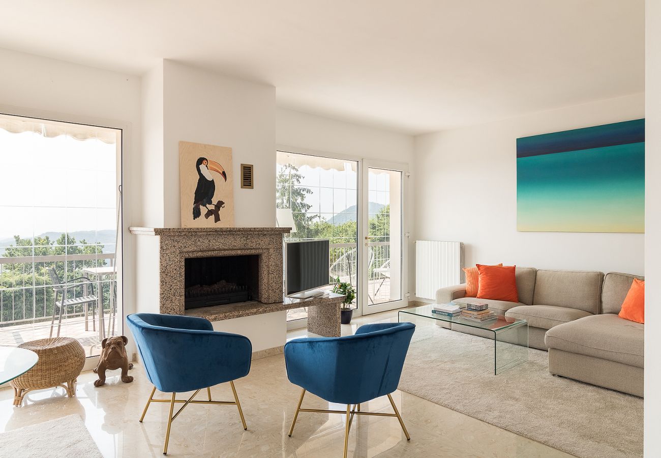 Willa w Villanuova sul Clisi - Villa Montagne e Lago con vista spettacolare e piscina privata