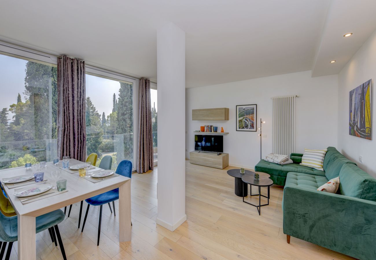 Apartament w Gardone Riviera - Appartamento Diamante con vista lago e piscina