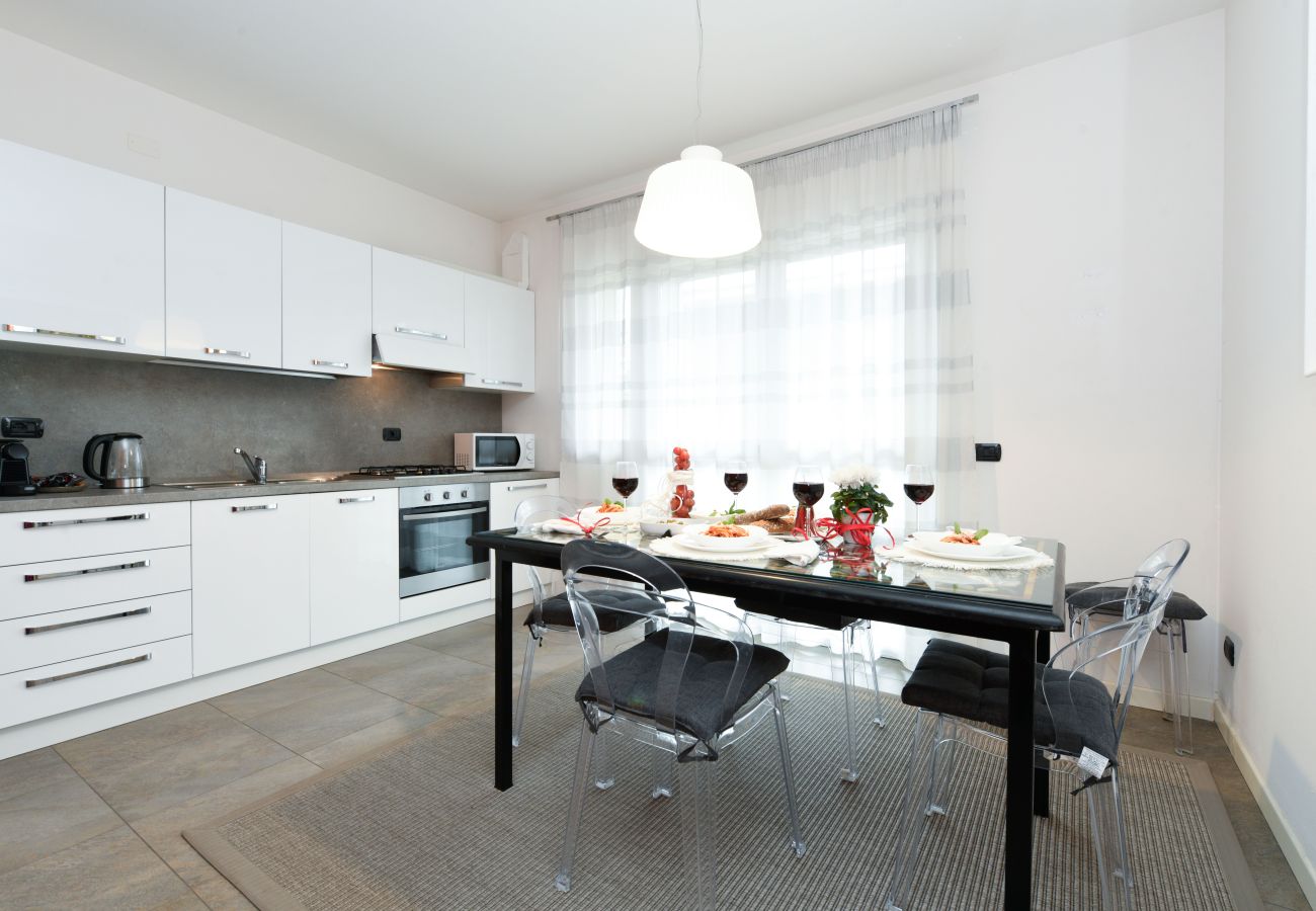 Apartament w Desenzano del Garda - DesenzanoLoft La Rosa dei Venti Odnowiona 2025